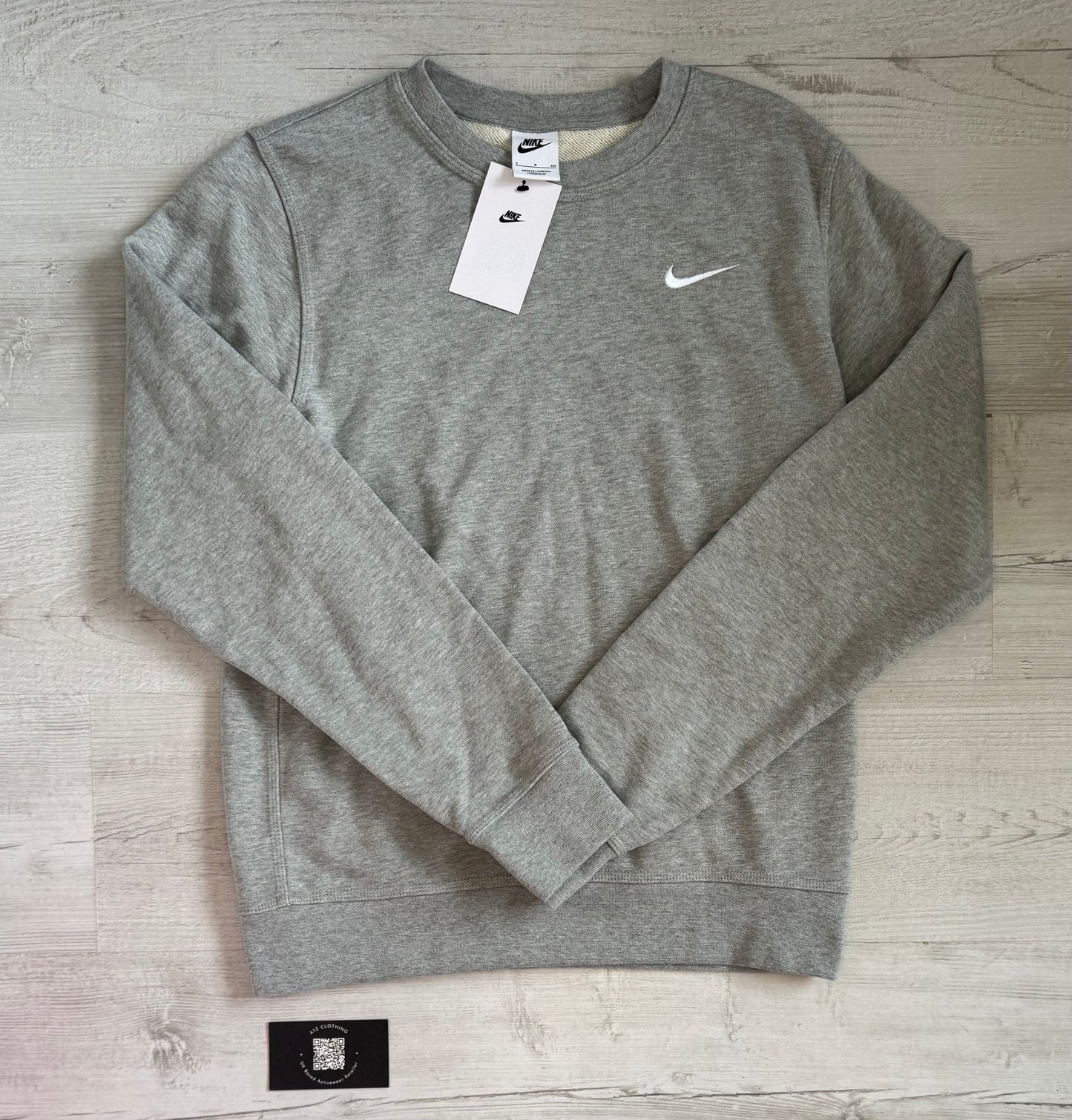 Nike Club Crew