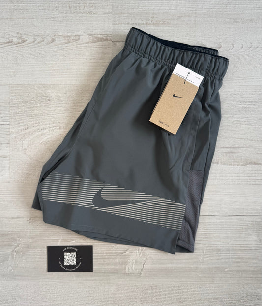 Nike 5” Grey